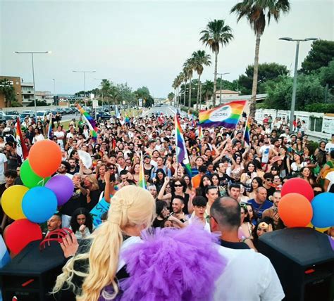 Incontri gay ex fazenda marina di ragusa